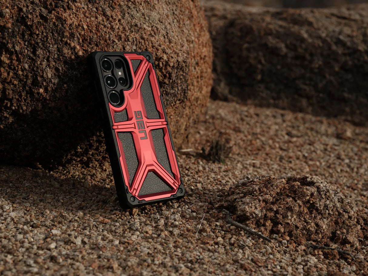 เคส UAG รุ่น Monarch – Galaxy S23 Ultra – ลาย Carbon Fiber