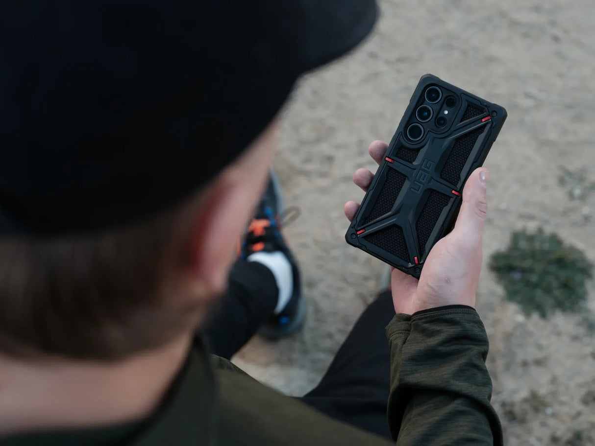 เคส UAG รุ่น Monarch – Galaxy S23 Plus – ลาย Kevlar Black