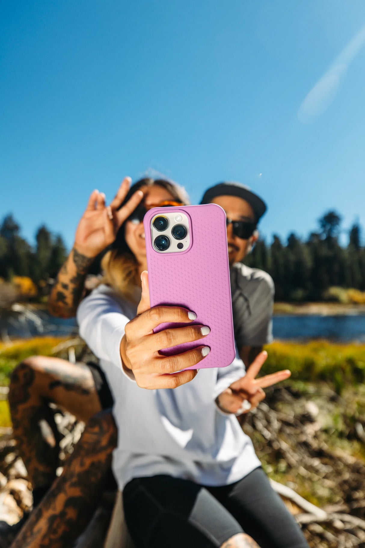 เคส UAG รุ่น Dot MagSafe - iPhone 14 Pro - สี Cerulean