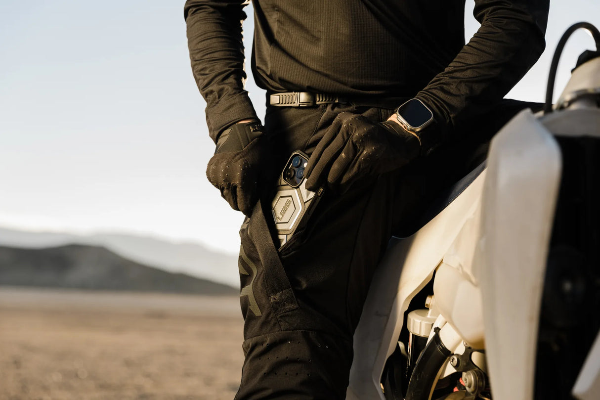 เคส UAG รุ่น Monarch Pro - iPhone 14 Pro Max - สี Mallard