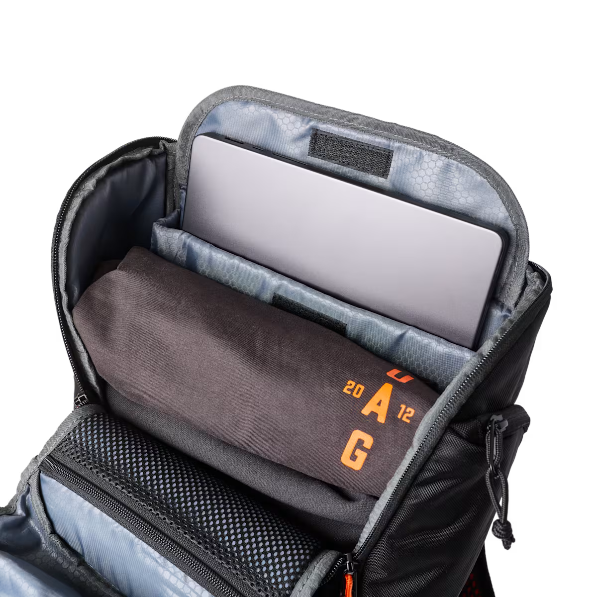 UAG รุ่น Civilian Backpack - กระเป๋าเป้สะพายหลัง ความจุ 20L - สี Black/Orange