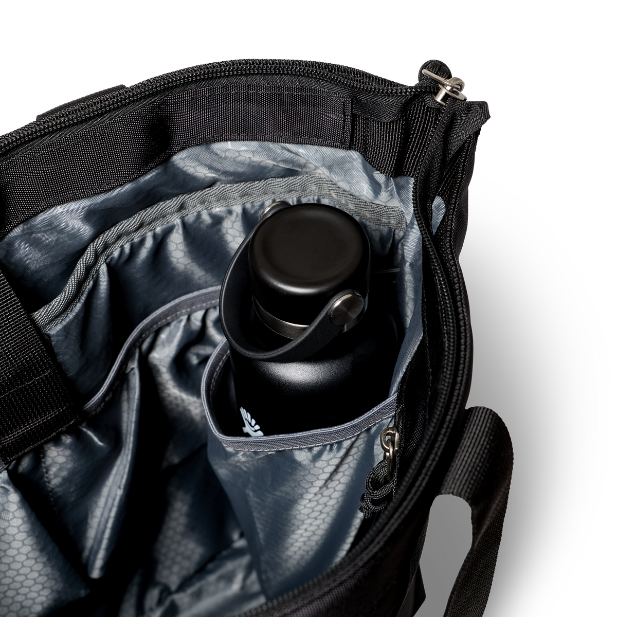 UAG รุ่น DRYOUT® Tech Tote - กระเป๋าโท้ท - สี Black
