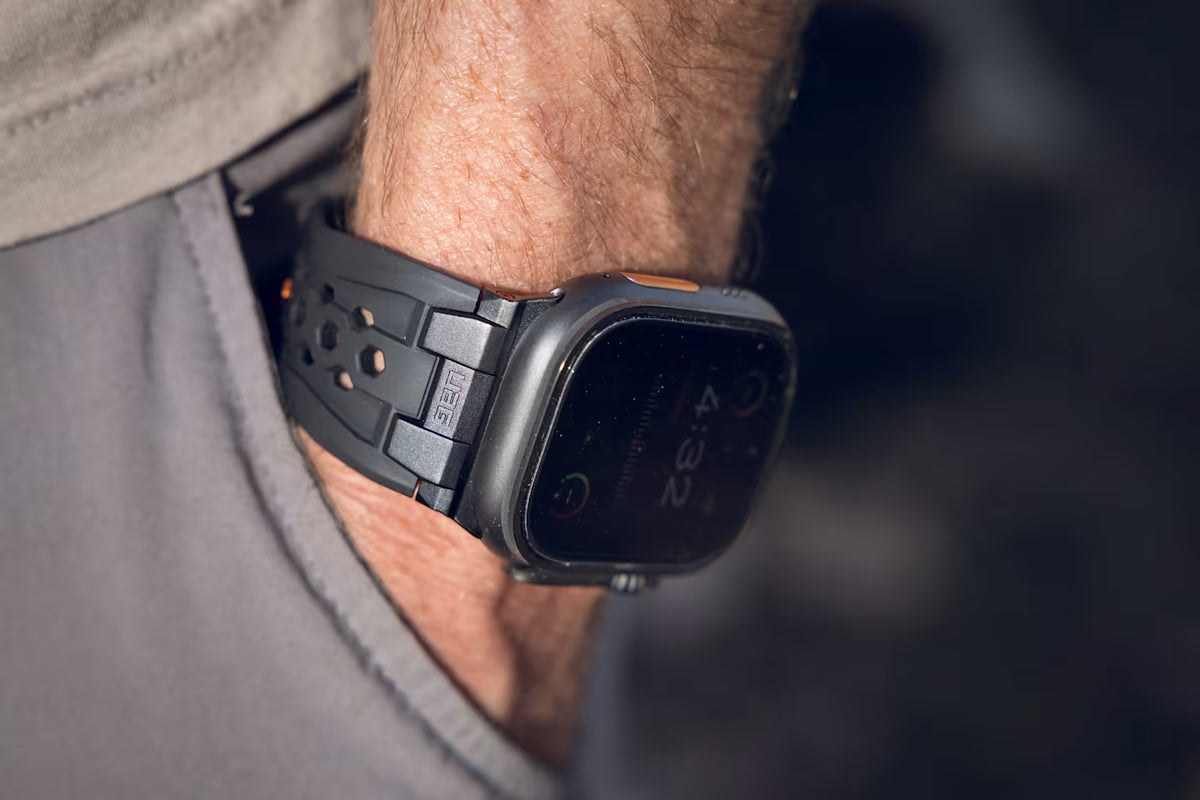 UAG รุ่น Monarch - สายนาฬิกา Apple Watch 42/44/45/49mm - สี Orange/Black Titanium