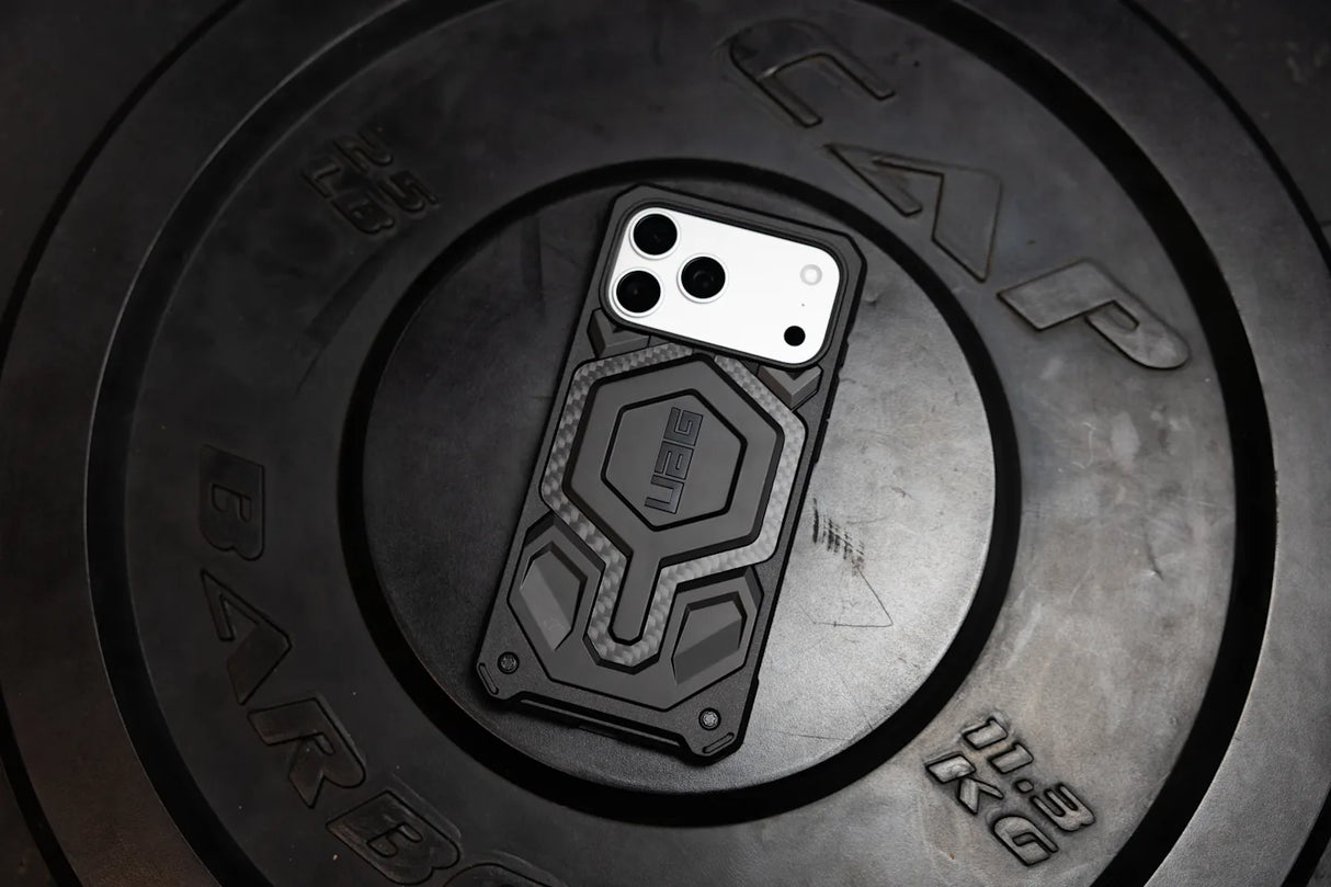 UAG รุ่น Monarch Pro - เคส iPhone 17 Pro Max - สี Titanium
