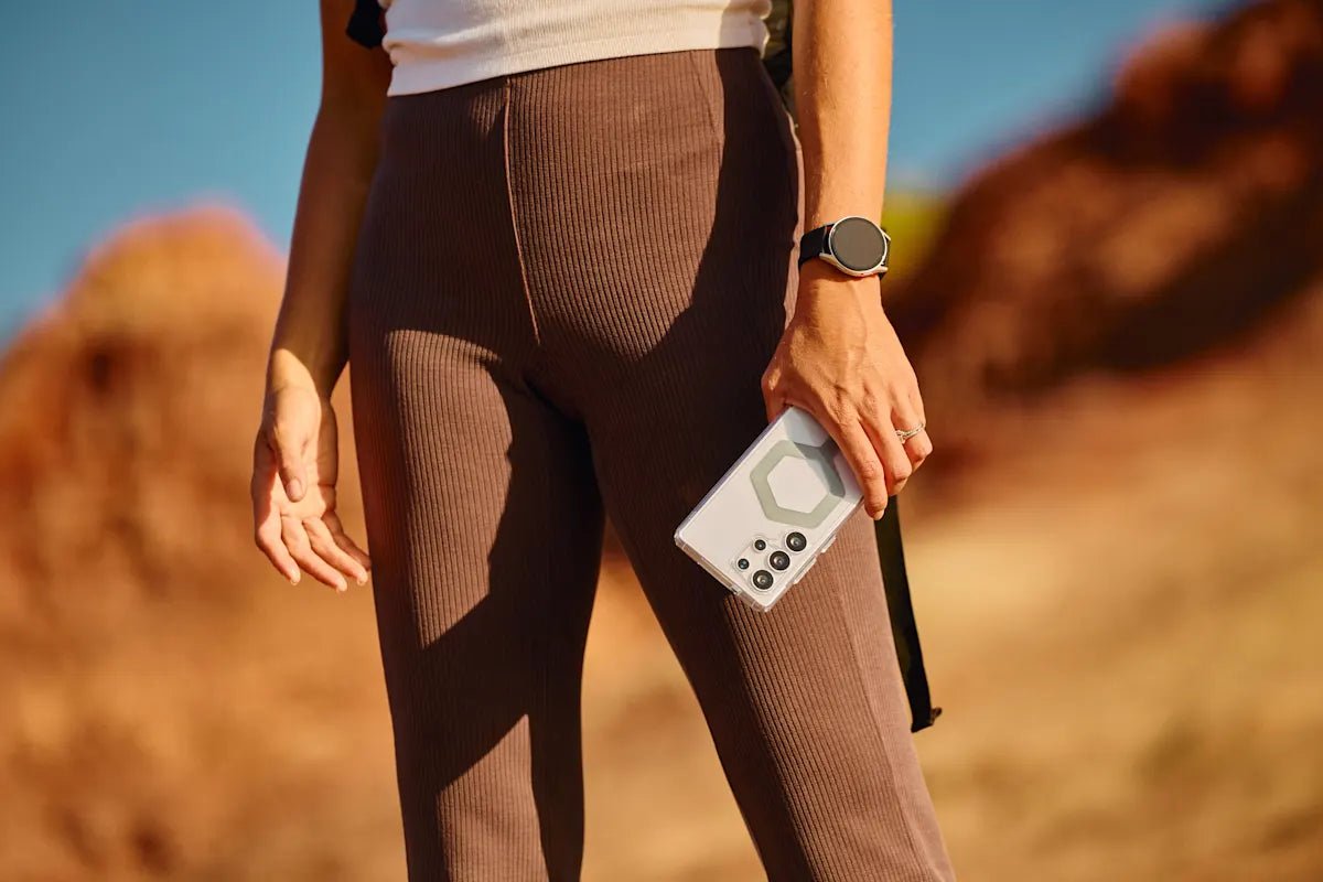 UAG รุ่น Plyo Pro - เคส Galaxy S25 - สี Ice/Silver