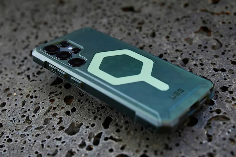 UAG รุ่น Essential Armor with Magnetic - เคส Galaxy S25 Ultra - สี Cloud Blue