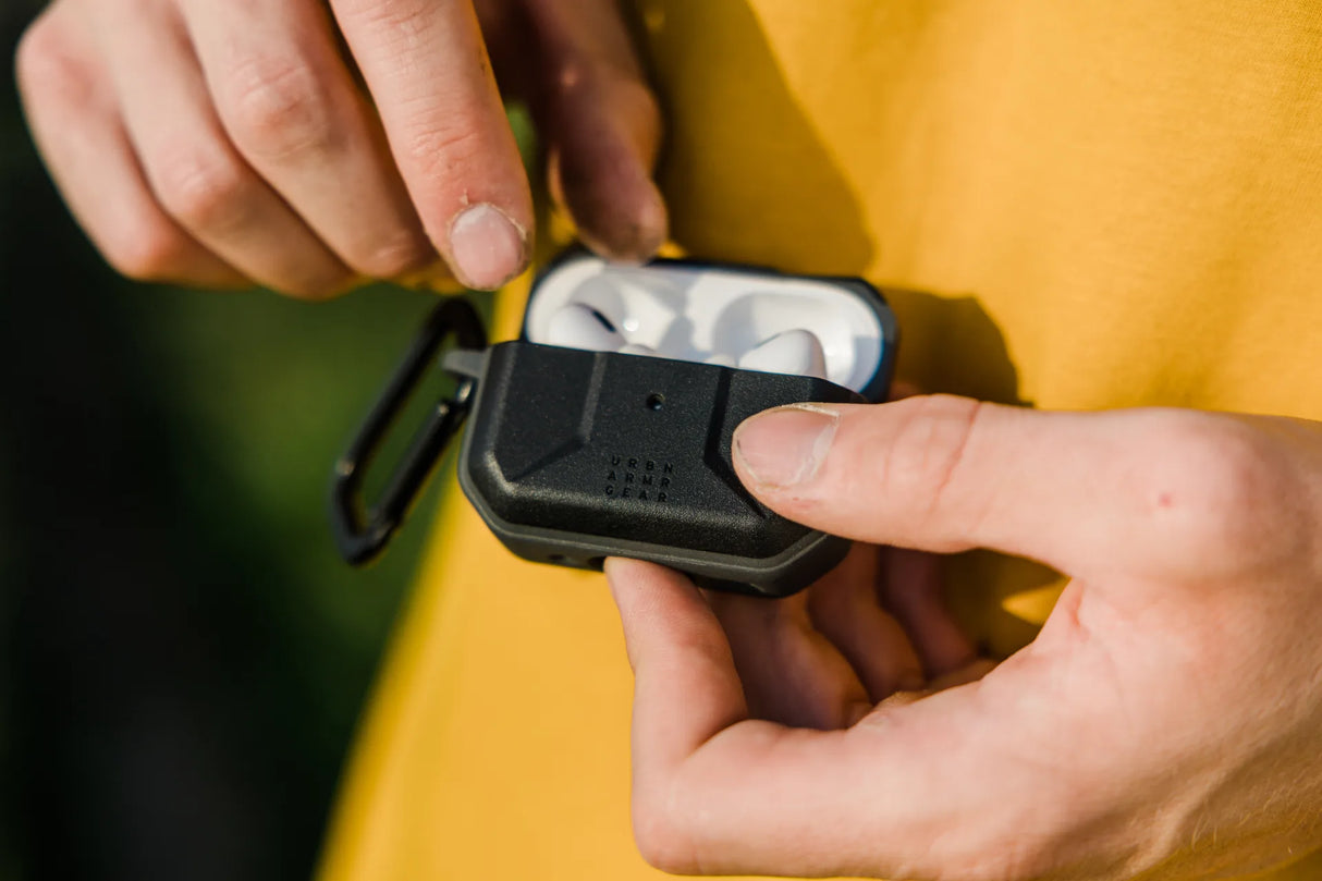 เคส UAG รุ่น Civilian - Airpods Pro 2 - สี Black