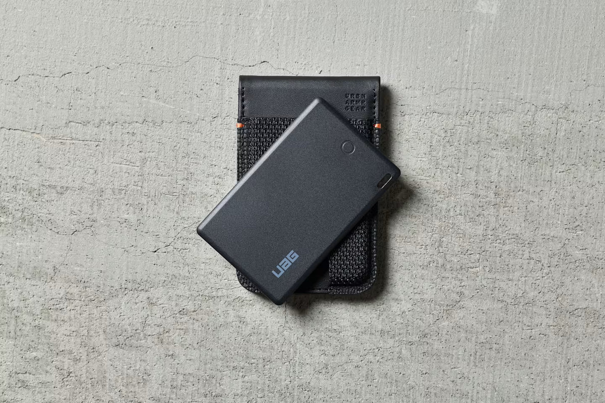 UAG รุ่น Metropolis Wallet with Tracker Card - ที่เก็บบัตรติดหลังมือถือ - สี Kevlar Black