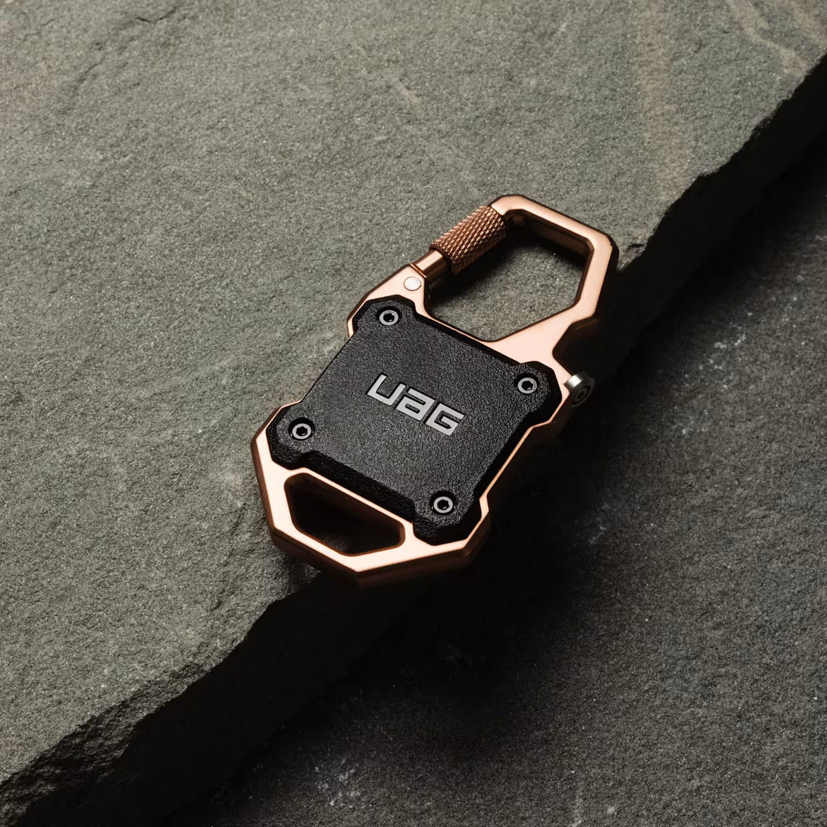 UAG รุ่น Monarch - เคส AirTag - สี Orange/Silver