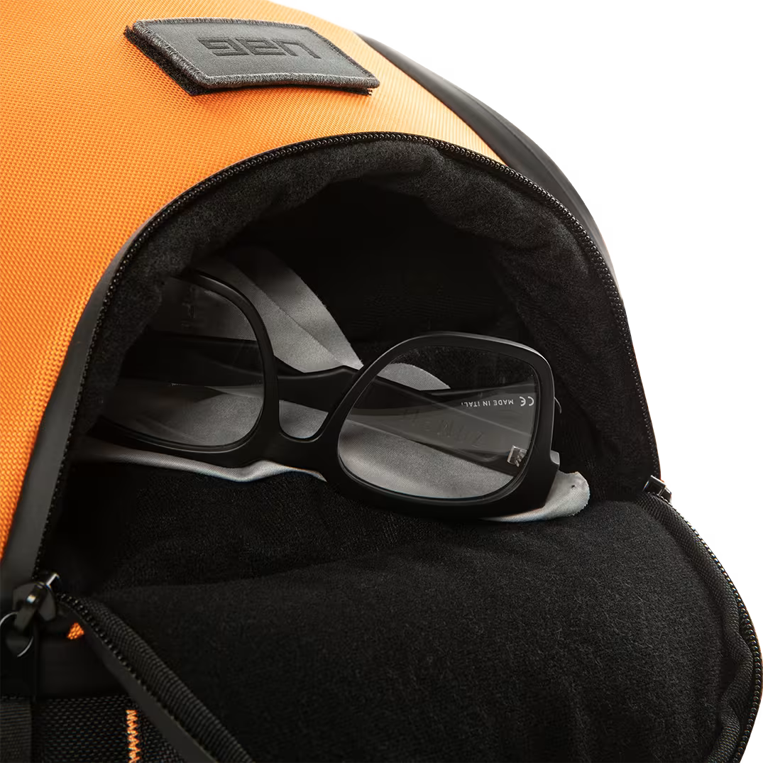 UAG รุ่น Backpack - กระเป๋าเป้สะพายหลัง ความจุ 18L - สี Orange