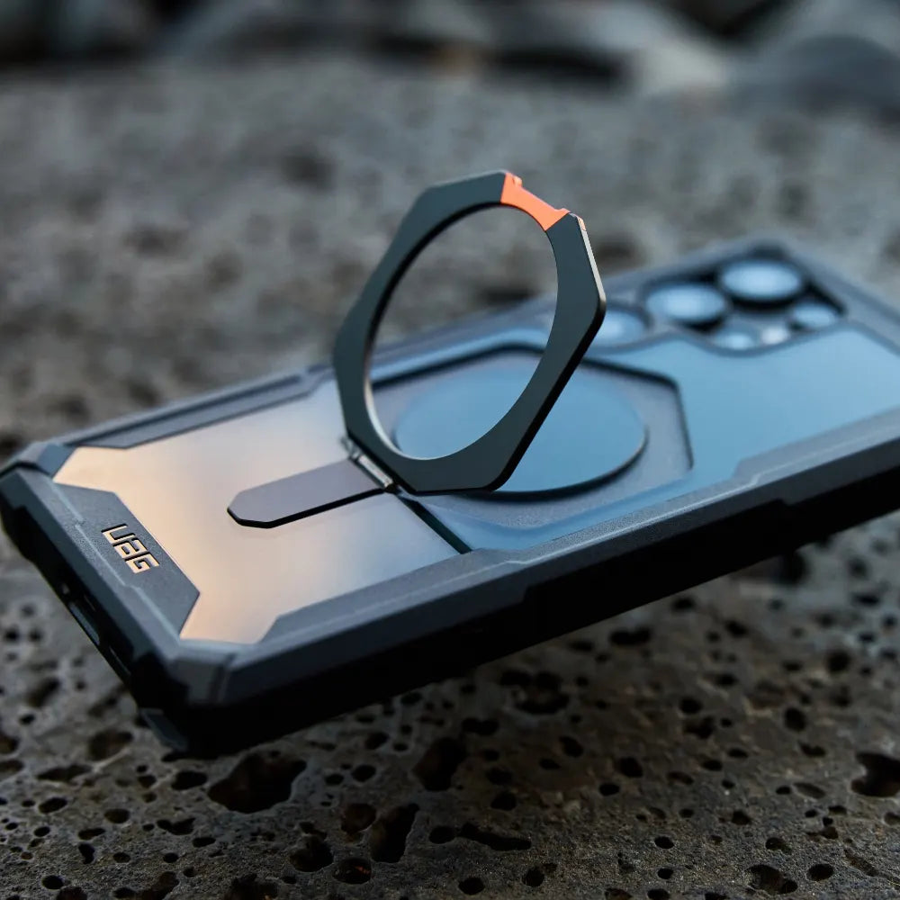 UAG รุ่น Plasma XTE with Magnetic - เคส Galaxy S25 Ultra - สี Clear/Titanium