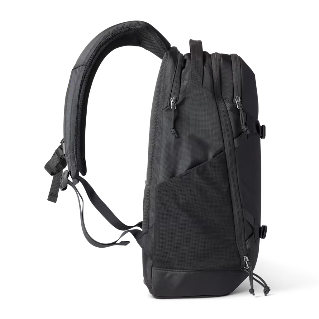 UAG รุ่น DRYOUT® Dual-Strap Backpack 22L – กระเป๋าเป้ – สี Black