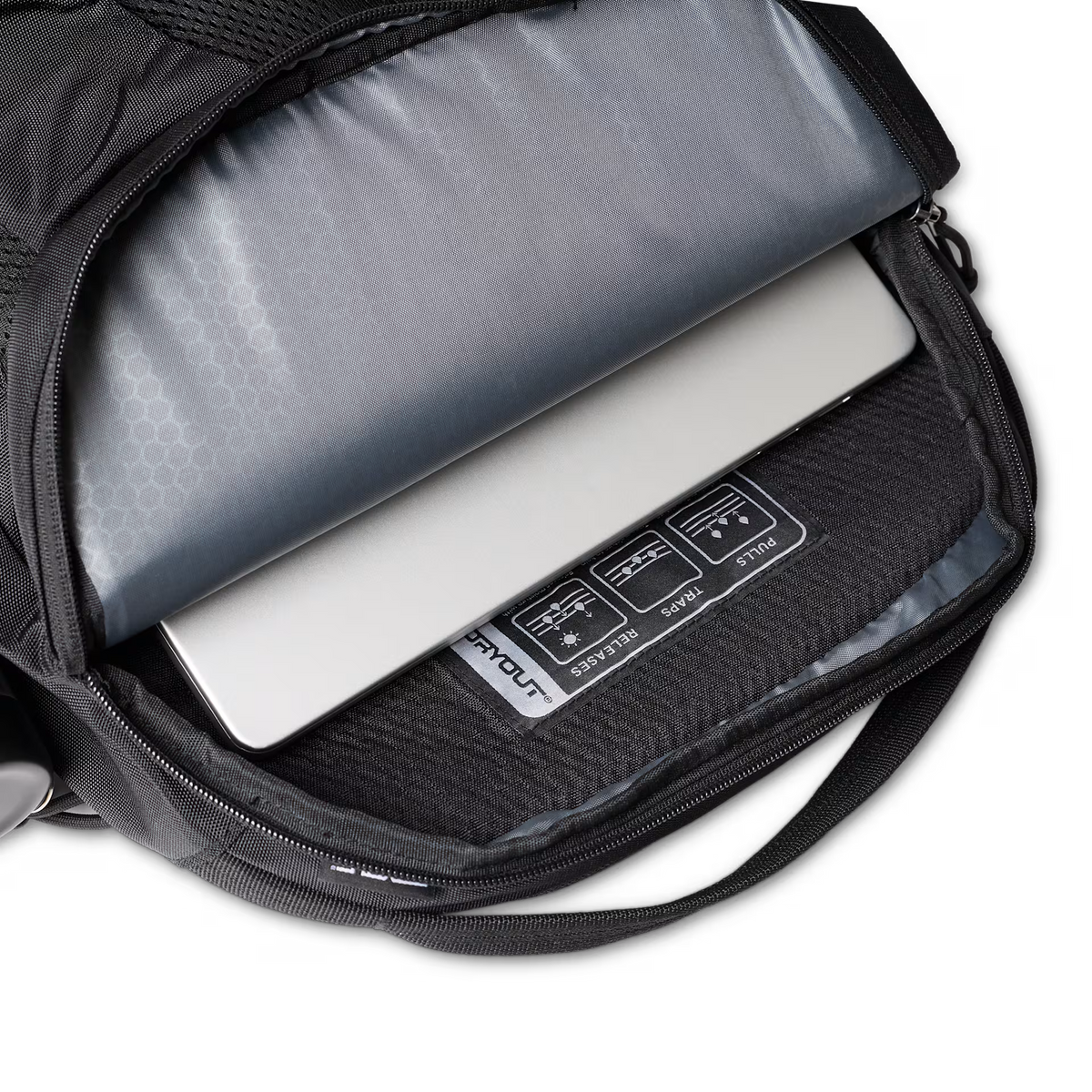 UAG รุ่น DRYOUT® Dual-Strap Backpack 22L – กระเป๋าเป้ – สี Black
