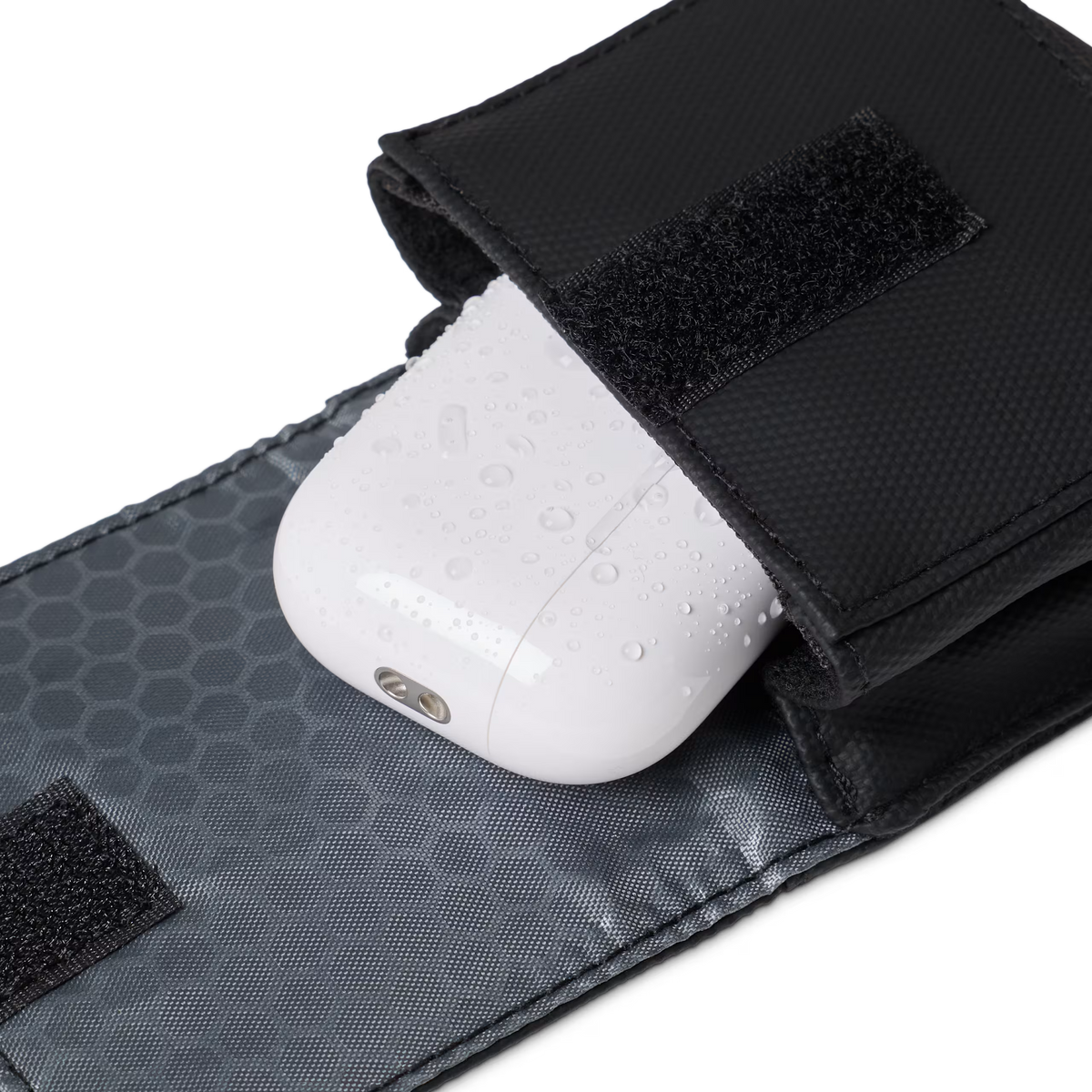 UAG รุ่น DRYOUT® Rescue AirPods Pouch – กระเป๋าดูดความชื้นใส่หูฟัง / AirPods – สี Black