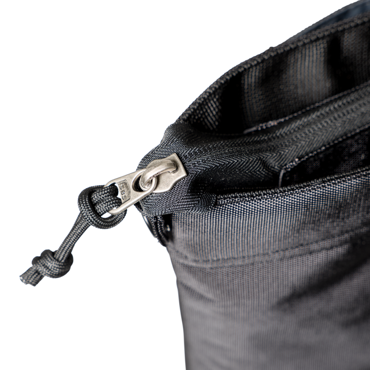 UAG รุ่น DRYOUT® Tech Tote - กระเป๋าโท้ท - สี Black