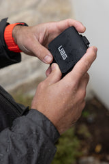 UAG รุ่น DRYOUT® Rescue AirPods Pouch – กระเป๋าดูดความชื้นใส่หูฟัง / AirPods – สี Black