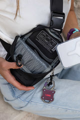 UAG รุ่น DRYOUT® Crossbody Sling – กระเป๋าคาดอก – สี Black