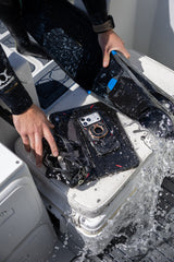 UAG รุ่น DRYOUT® Tech Tote - กระเป๋าโท้ท - สี Black