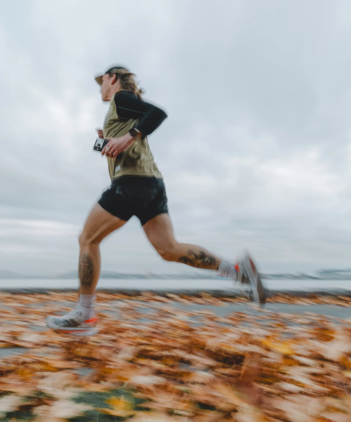 UAG รุ่น Essential Armor (MagSafe) - เคส iPhone 17 Pro Max - สี Black