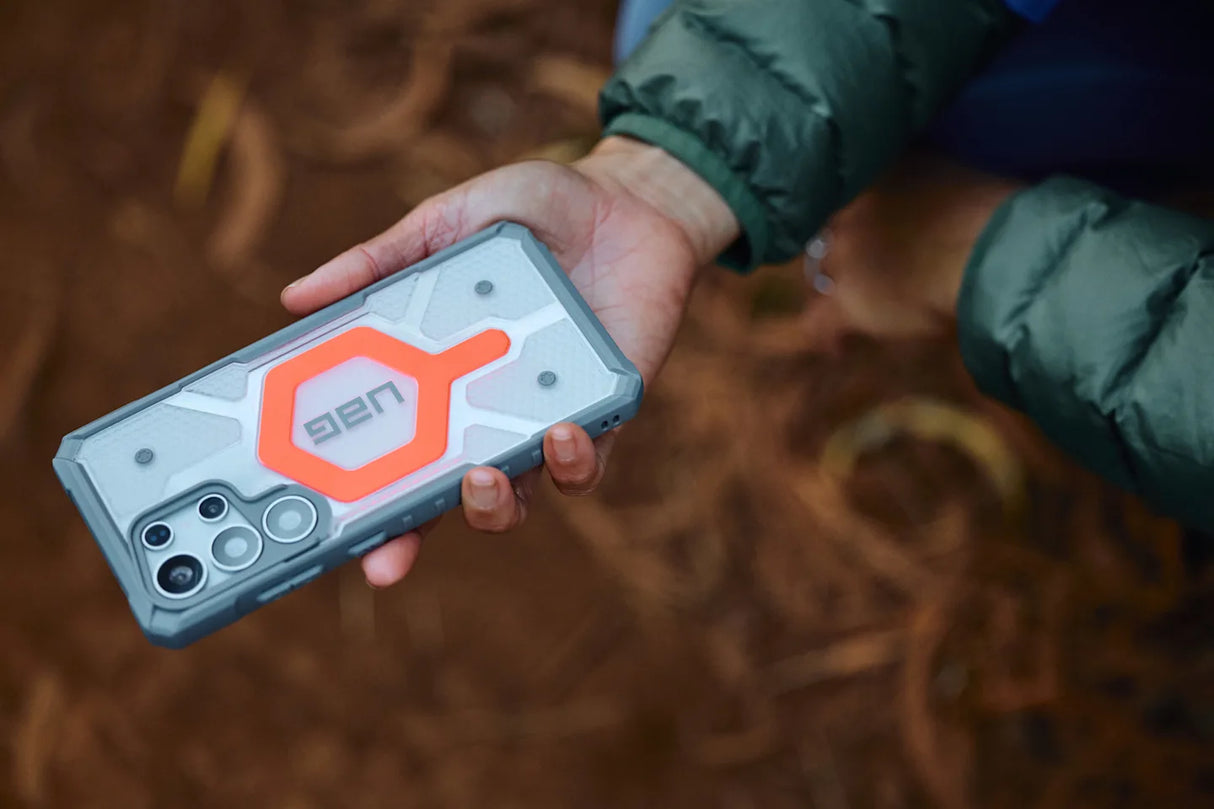 UAG รุ่น Pathfinder Clear with Magnetic Bundle - เคส Galaxy S25 Ultra - สี Active Lava/Lanyard
