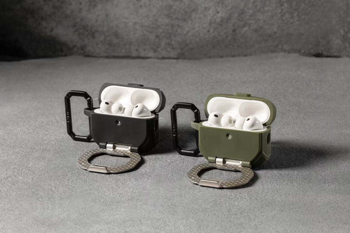 UAG รุ่น Monarch - เคส AirPods Pro 3 - สี Black/Silver
