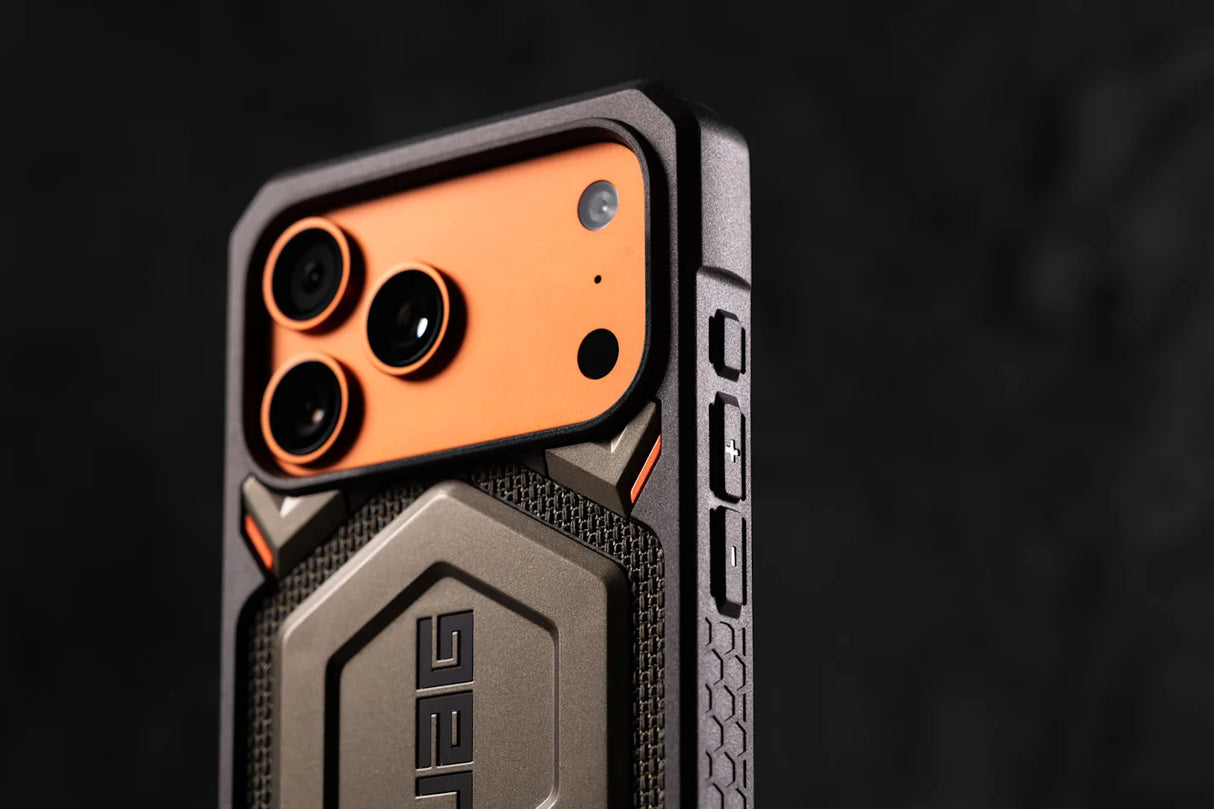 UAG รุ่น Monarch Pro - เคส iPhone 17 Pro - สี  Kevlar Element Green