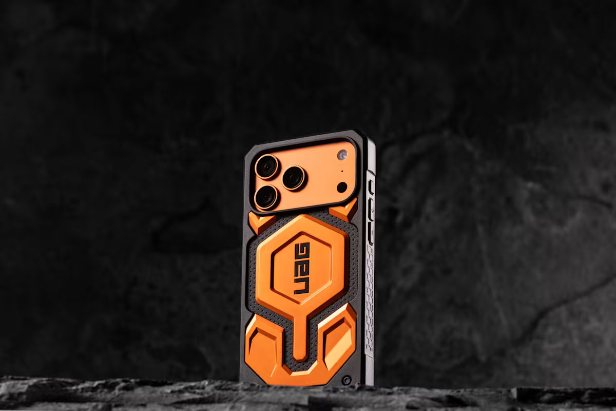 UAG รุ่น Monarch Pro - เคส iPhone 17 Pro Max - สี Orange