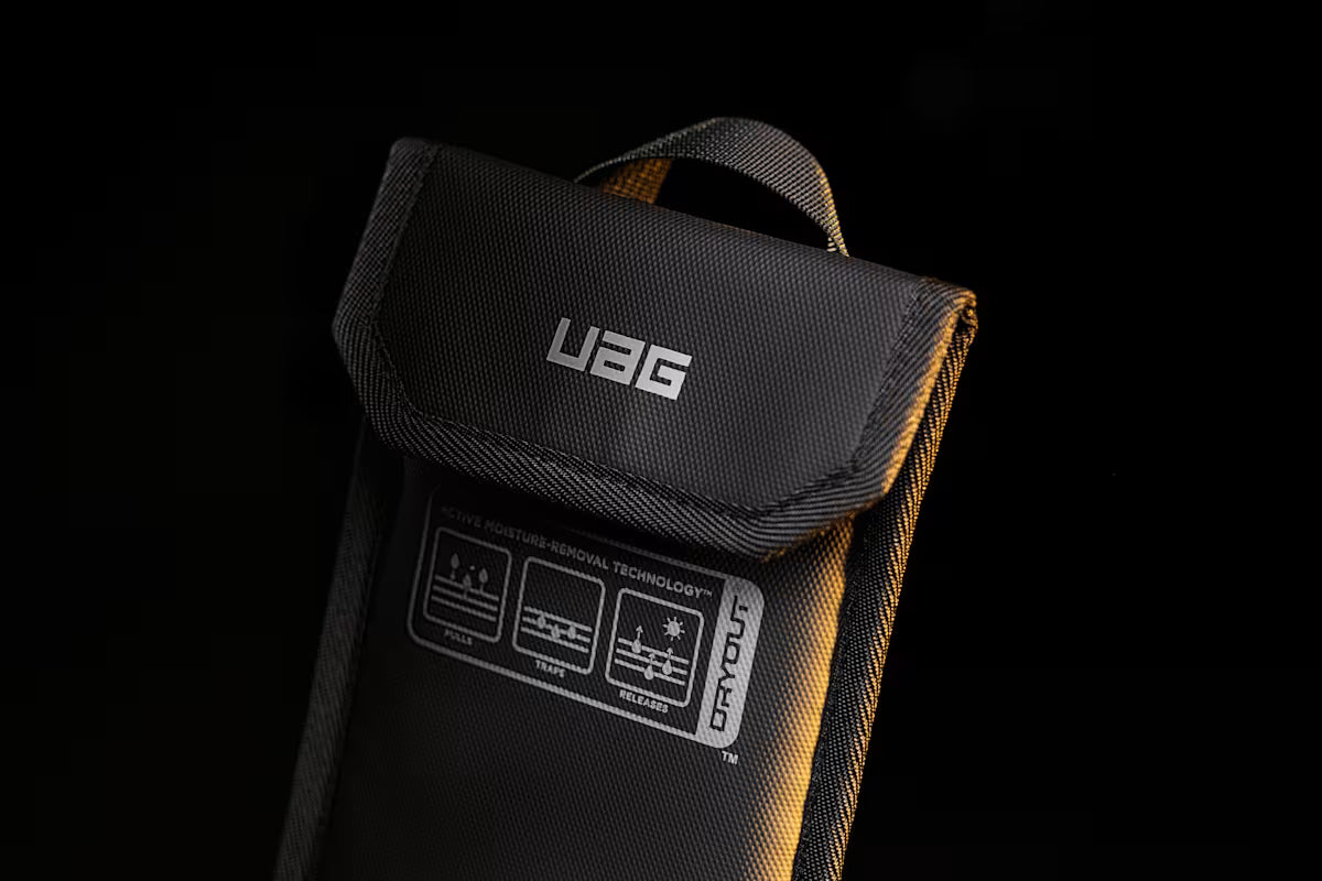 UAG รุ่น DRYOUT® Rescue Phone Pouch – ซองดูดความชื้น – สี Black